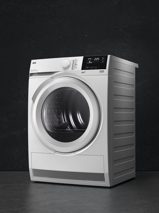 AEG TR838A2B warmtepompdroger uit de 8000 AbsoluteCare serie met 8 kg laadvermogen, MixDry en SensiDry technologie in witte uitvoering.