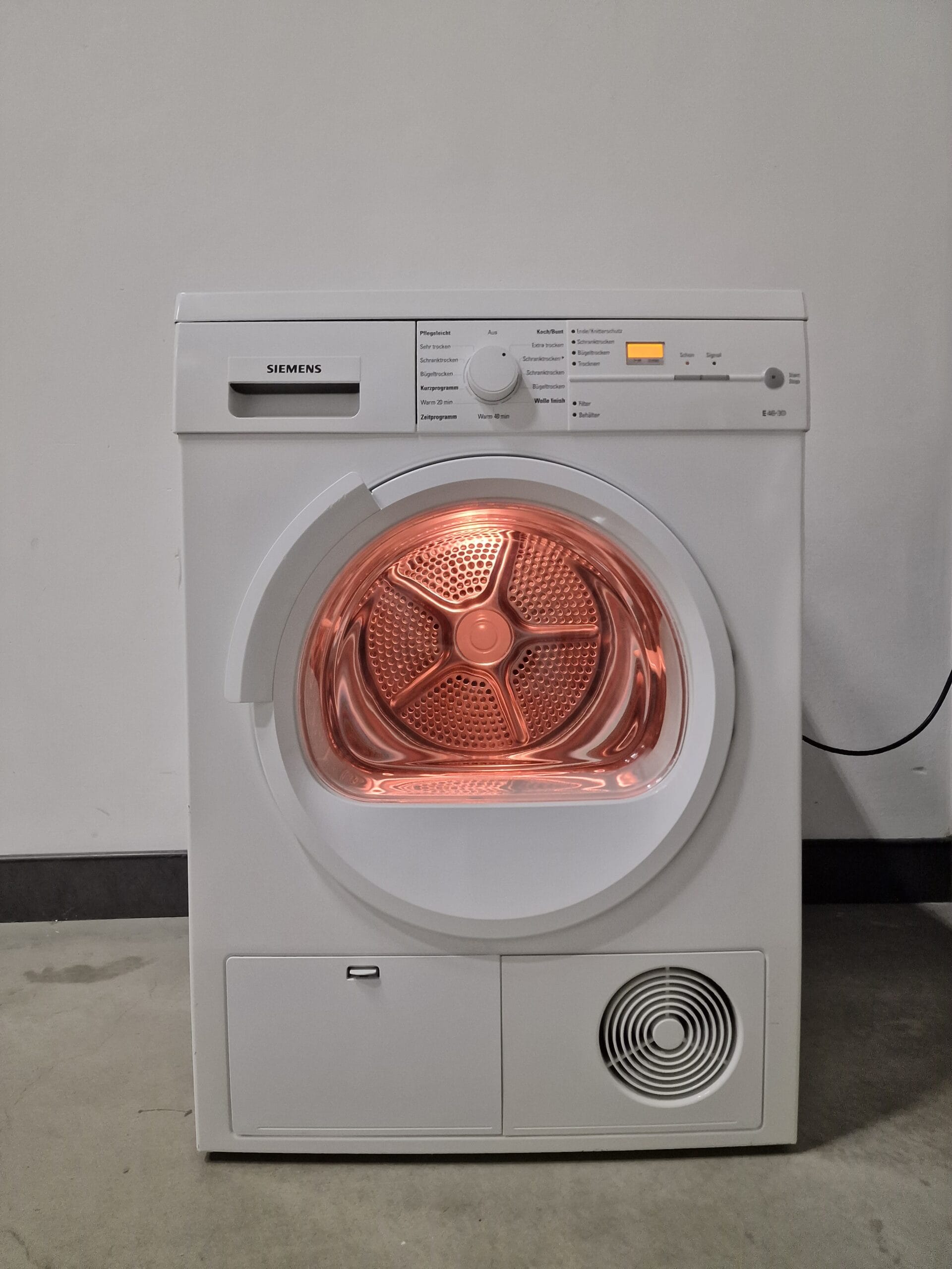 Siemens WT46E300 condensdroger met 6 kg laadvermogen, 112 liter trommel en LED-display