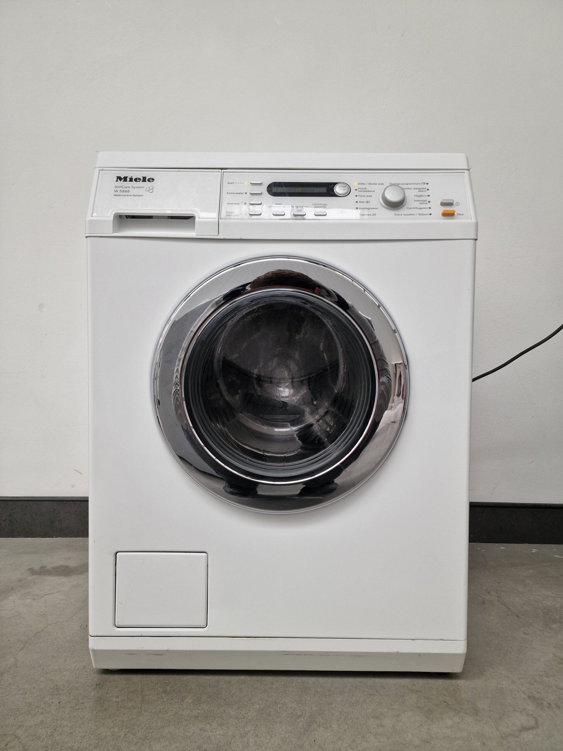 Miele W 5866 wasmachine 7 kg 1600 toeren met SoftCare en Express 20.